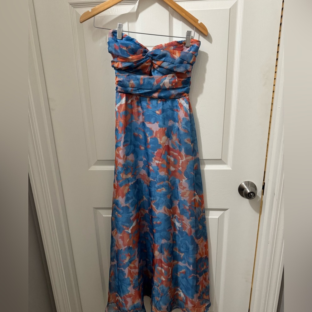 NWT Blue & Coral Strapless Floral Midi Dress